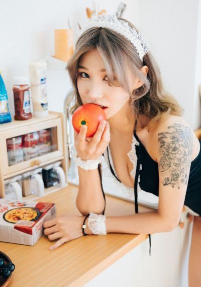 丰满的继母2020