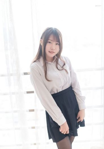 黑色乒乓