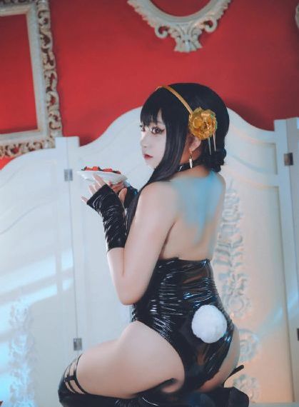少妇被黑人玩得受不了