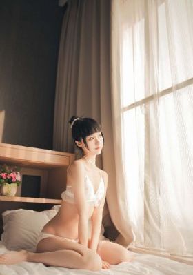 美女免费观看